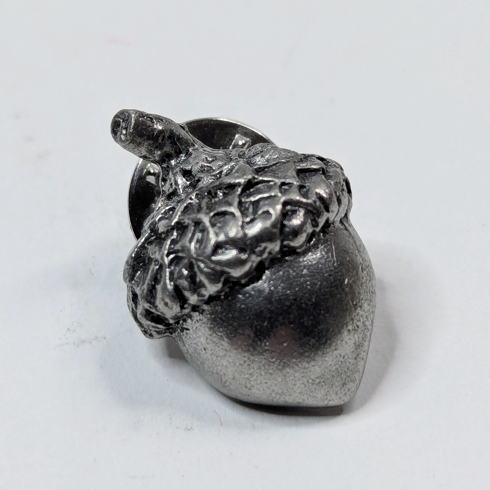 Vintage Jim Clift Designs Handcast Pewter Silver Acorn Lapel Pin Nature Jewelry